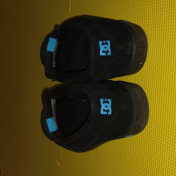 DC Shoes - Picture 2 of 3